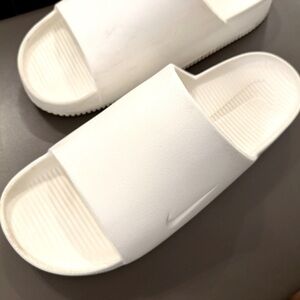 Men’s Nike Calm White Slides Size 9